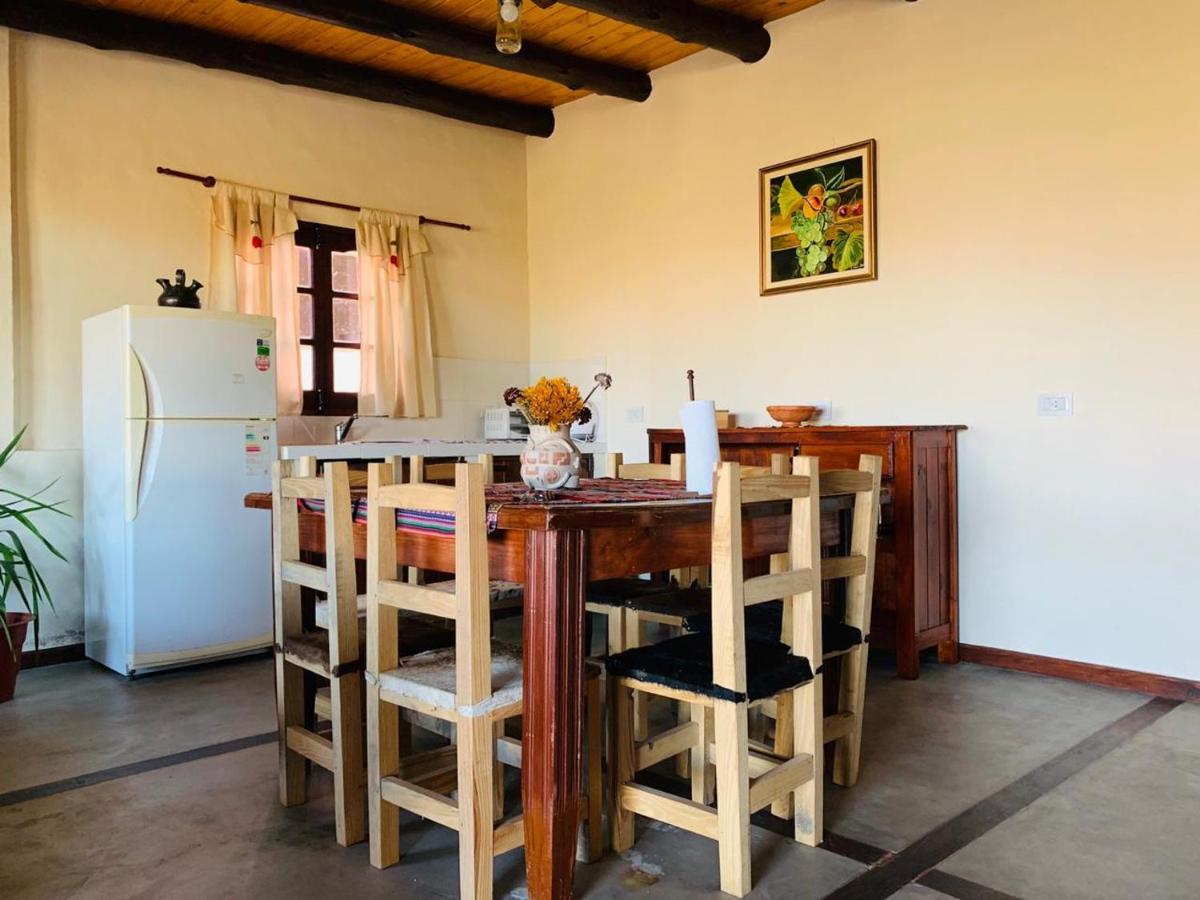 Hostal Isabella Tafí del Valle Exterior foto